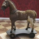 582 5249 Hästskulptur